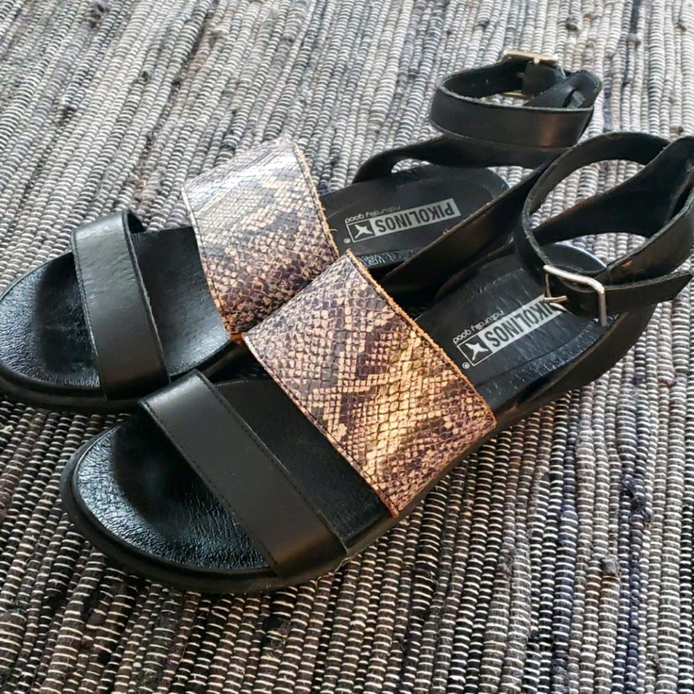 Gorgeous PIKOLINOS snakeskin sandals! 37 6.5